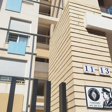 Peaceful With Sea & Nature Views, Terrace, Pool And Garage شقة *