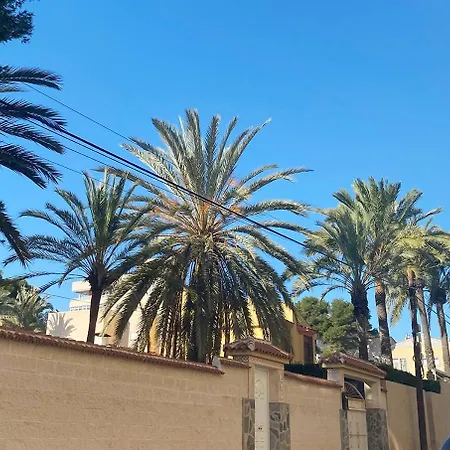 شقة Peaceful With Sea & Nature Views, Terrace, Pool And Garage