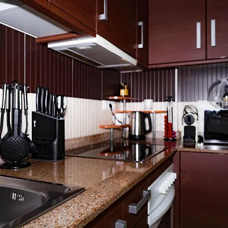 Peaceful With Sea & Nature Views, Terrace, Pool And Garage *