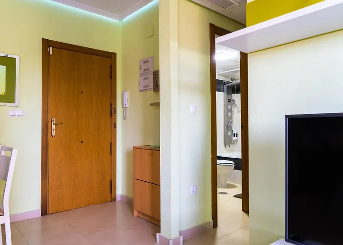 Peaceful With Sea & Nature Views, Terrace, Pool And Garage Τορεβιέχα