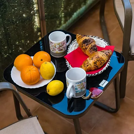 Peaceful With Sea & Nature Views, Terrace, Pool And Garage Appartement